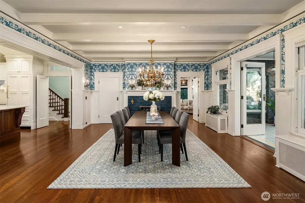 421 W Highland Drive Seattle WA 98119