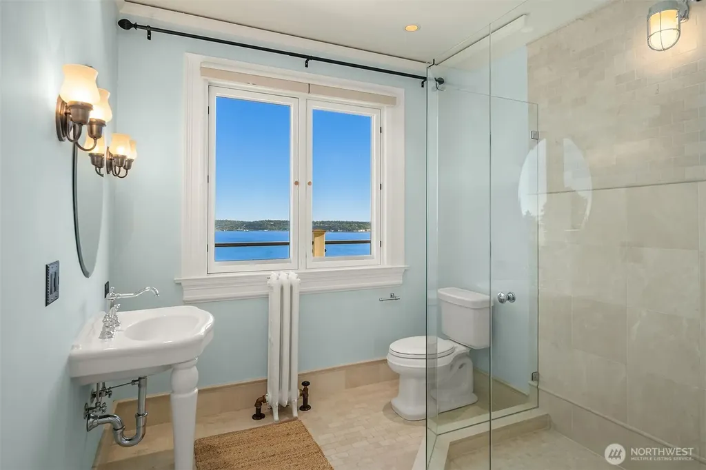 421 W Highland Drive Seattle WA 98119