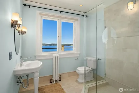 421 W Highland Drive Seattle WA 98119