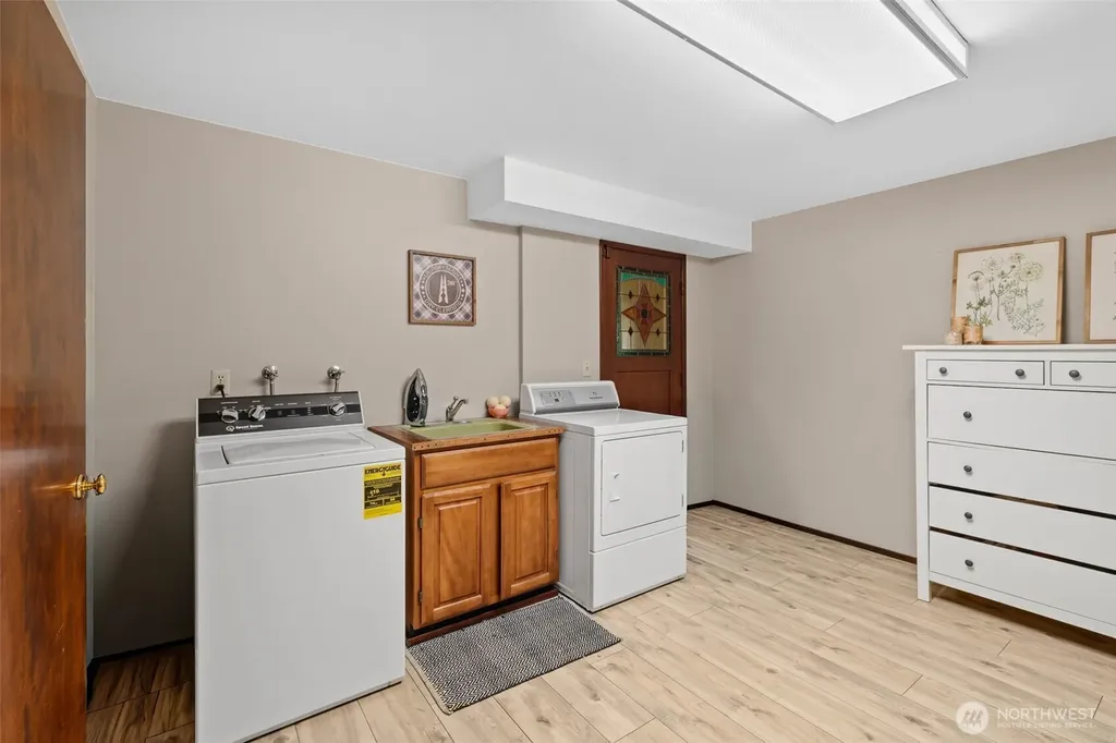 1550 Weathervane Drive Fircrest WA 98466