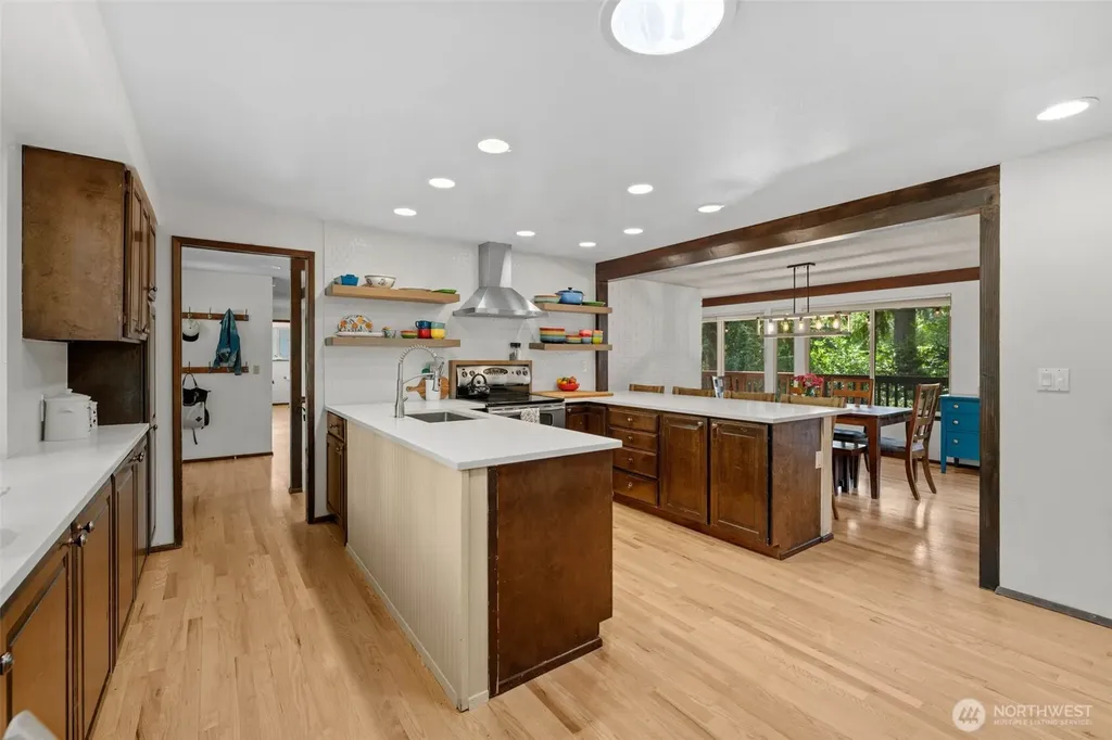 1550 Weathervane Drive Fircrest WA 98466
