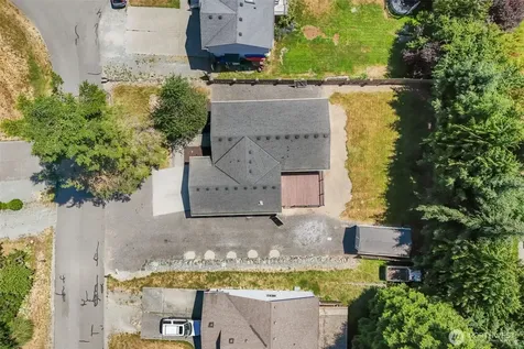 1063 Cascade Lane Camano Island WA 98282