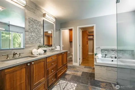 20700 76th Avenue SE Snohomish WA 98296