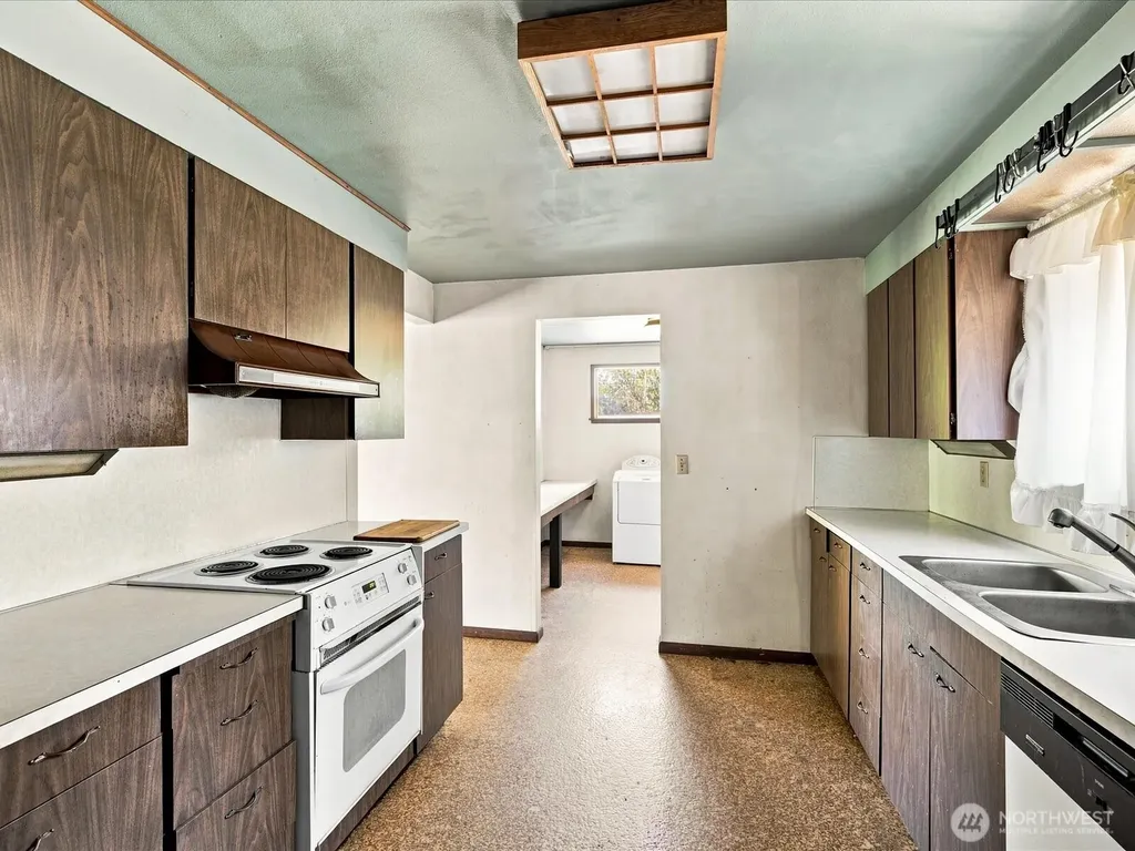 13463 Macadam Road S Tukwila WA 98168