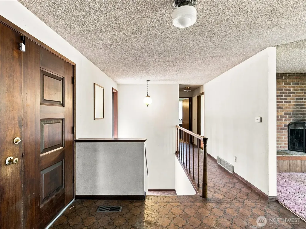 13463 Macadam Road S Tukwila WA 98168