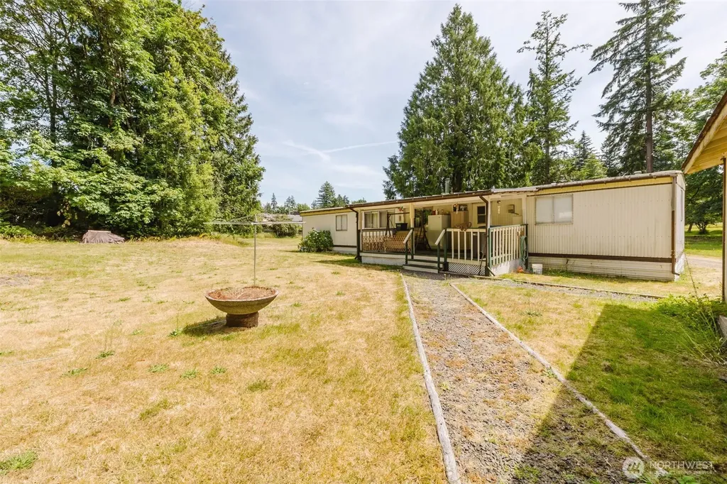 11435 Ogle Road NE Poulsbo WA 98370