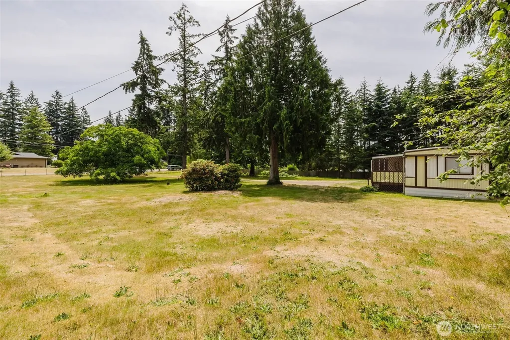 11435 Ogle Road NE Poulsbo WA 98370