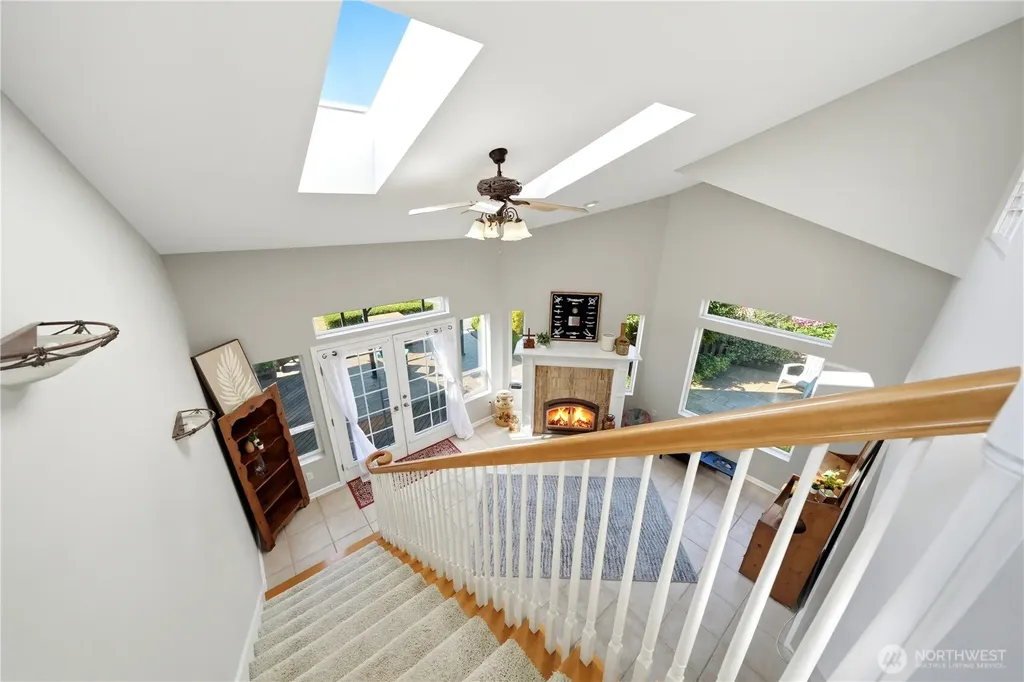 20611 6th Place W Lynnwood WA 98036