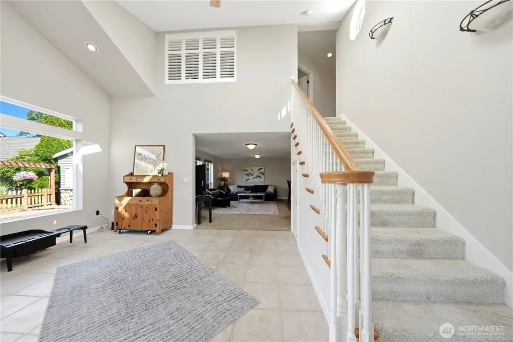 20611 6th Place W Lynnwood WA 98036
