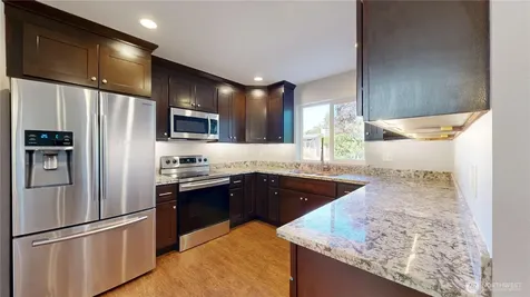 8836 E B Street Tacoma WA 98445