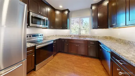 8836 E B Street Tacoma WA 98445