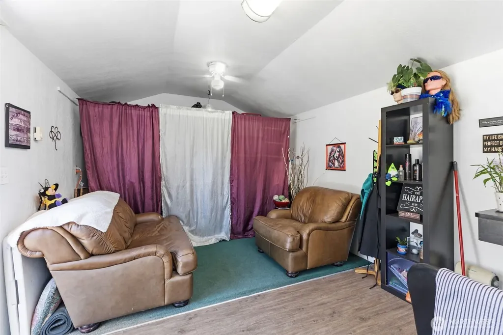 10819 53rd Street Ct E Puyallup WA 98372