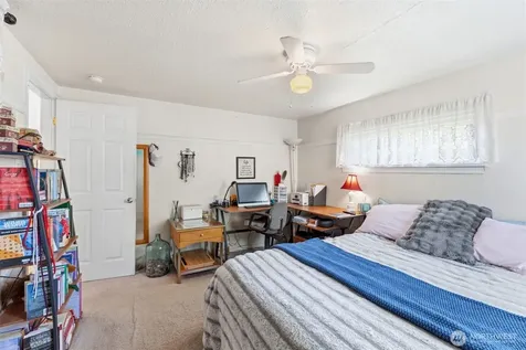 10819 53rd Street Ct E Puyallup WA 98372