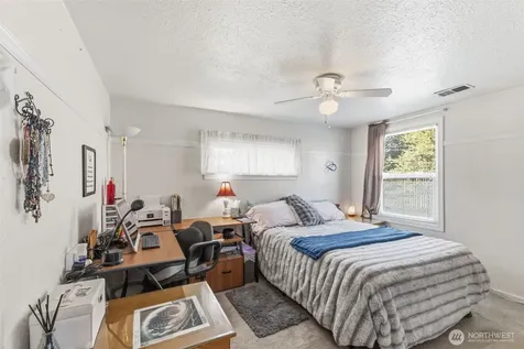 10819 53rd Street Ct E Puyallup WA 98372