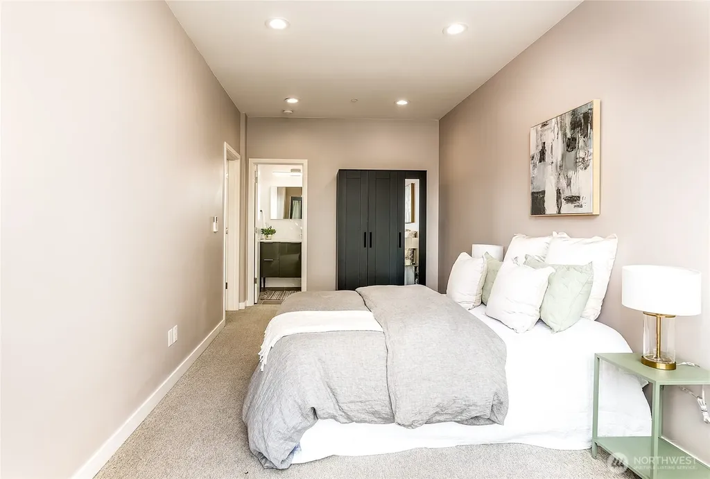 6307 34 Avenue SW Seattle WA 98126