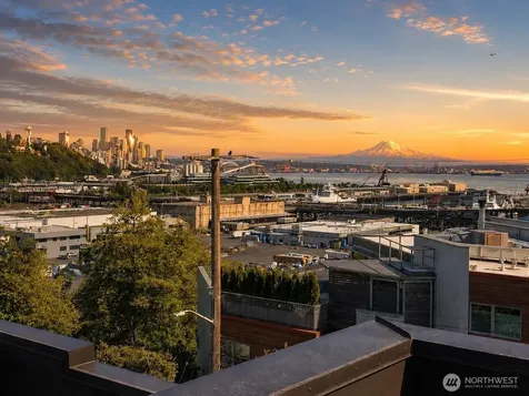 2310 W Newton Street Seattle WA 98199