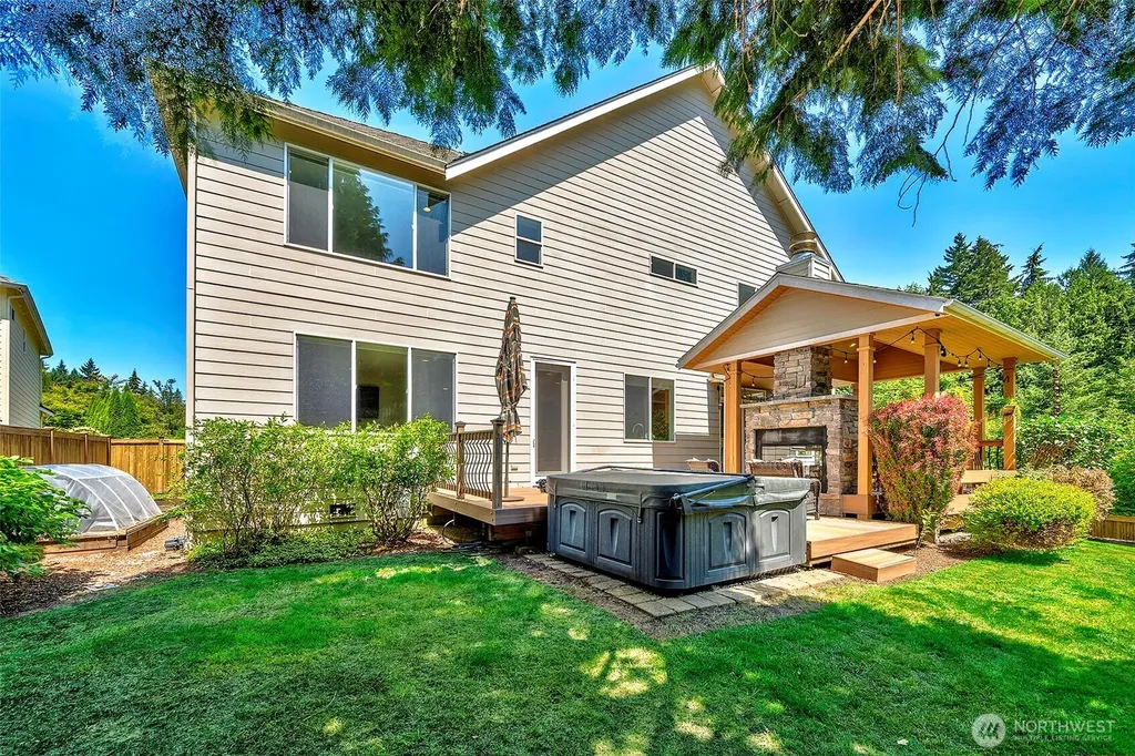 22187 NE 93rd Street Redmond WA 98053