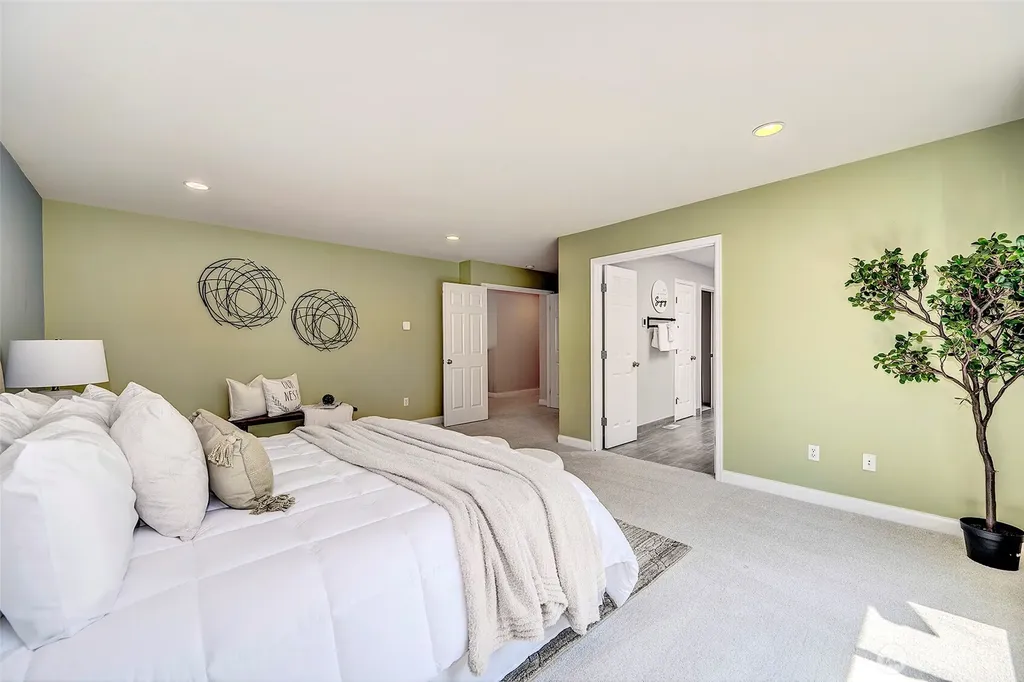 22187 NE 93rd Street Redmond WA 98053