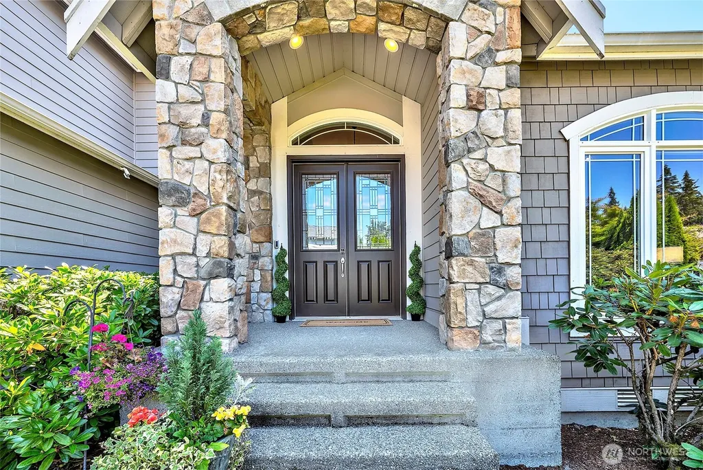 22187 NE 93rd Street Redmond WA 98053