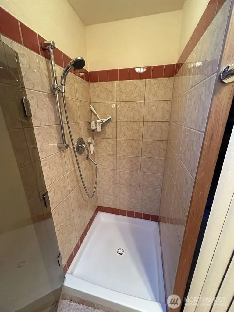 31 N Rhododendron Drive Port Townsend WA 98368