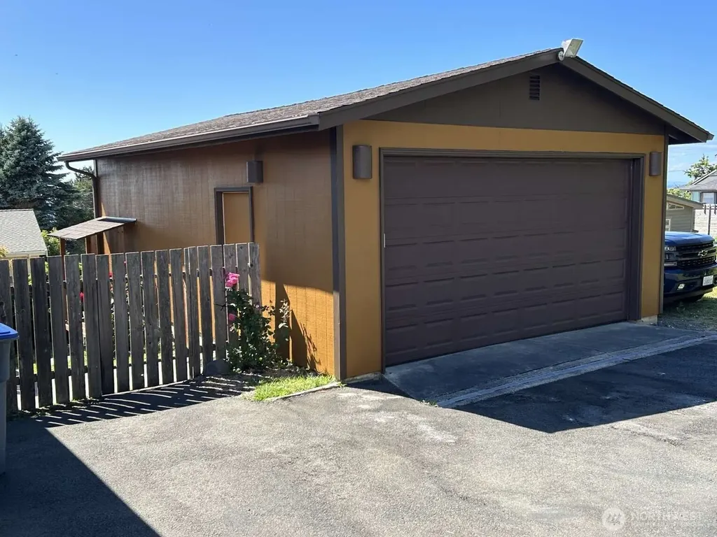 31 N Rhododendron Drive Port Townsend WA 98368