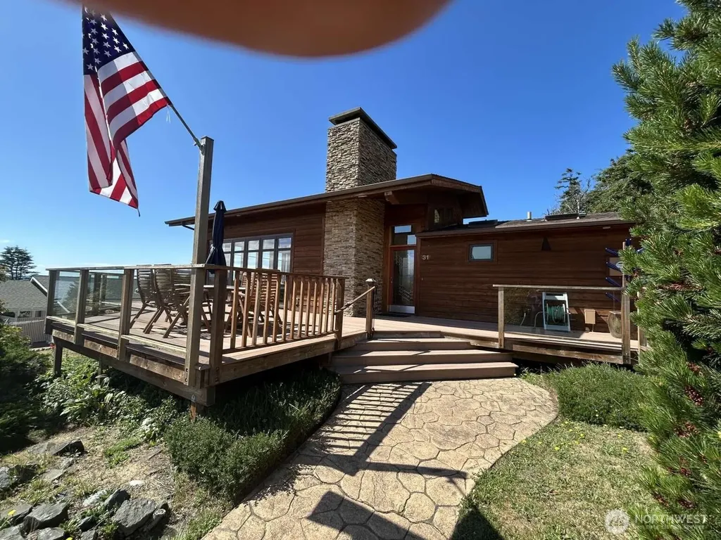 31 N Rhododendron Drive Port Townsend WA 98368