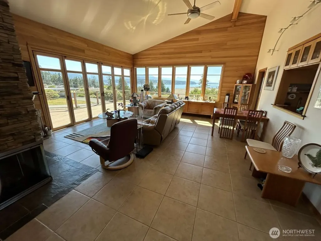 31 N Rhododendron Drive Port Townsend WA 98368