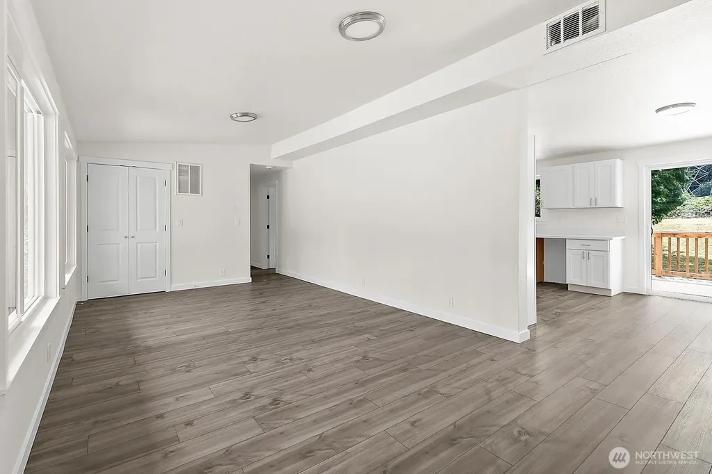 19019 SE 164th Street Renton WA 98058