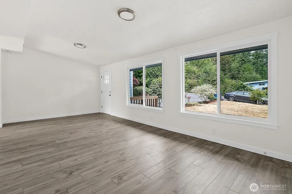 19019 SE 164th Street Renton WA 98058