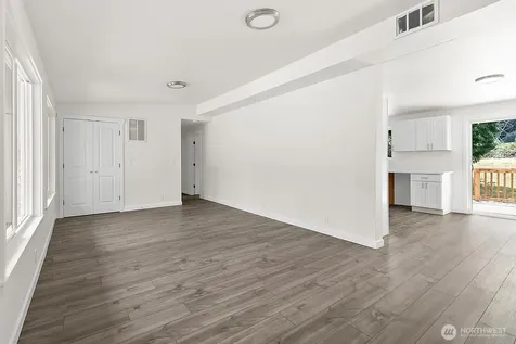 19019 SE 164th Street Renton WA 98058