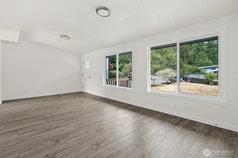 19019 SE 164th Street Renton WA 98058