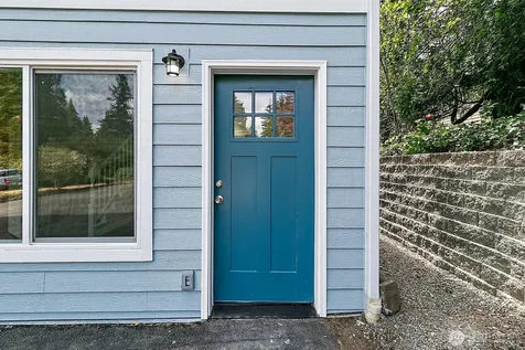19019 SE 164th Street Renton WA 98058