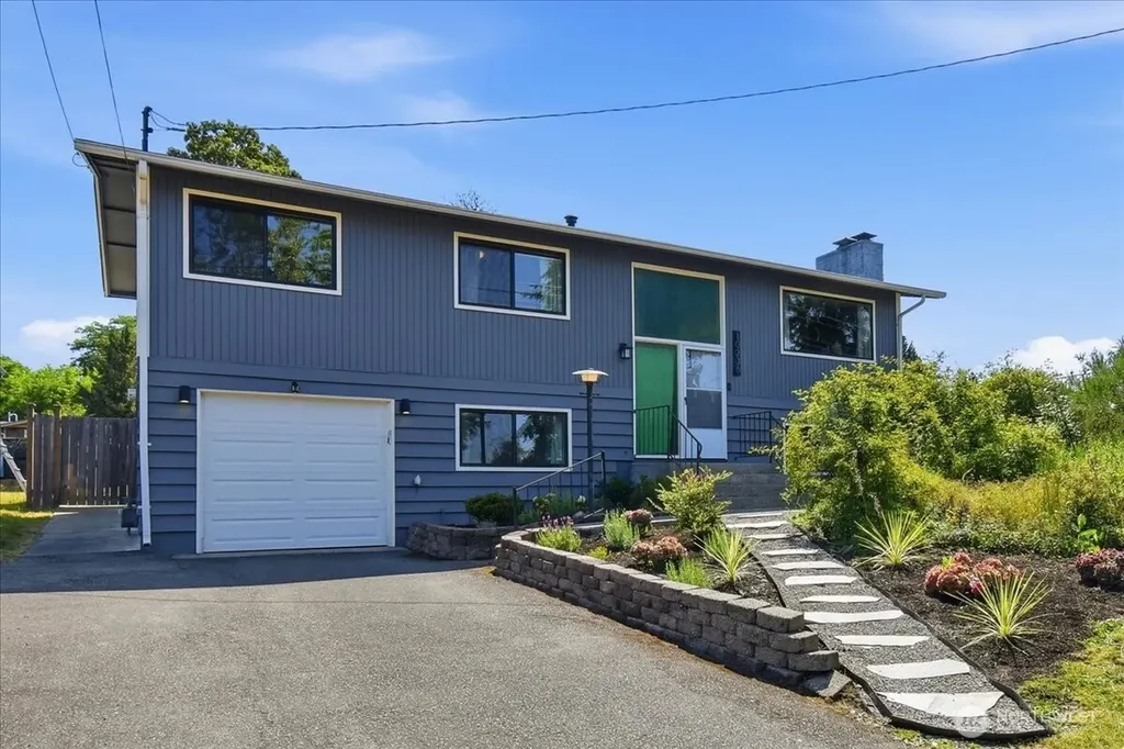 10236 11th Avenue SW Seattle WA 98146