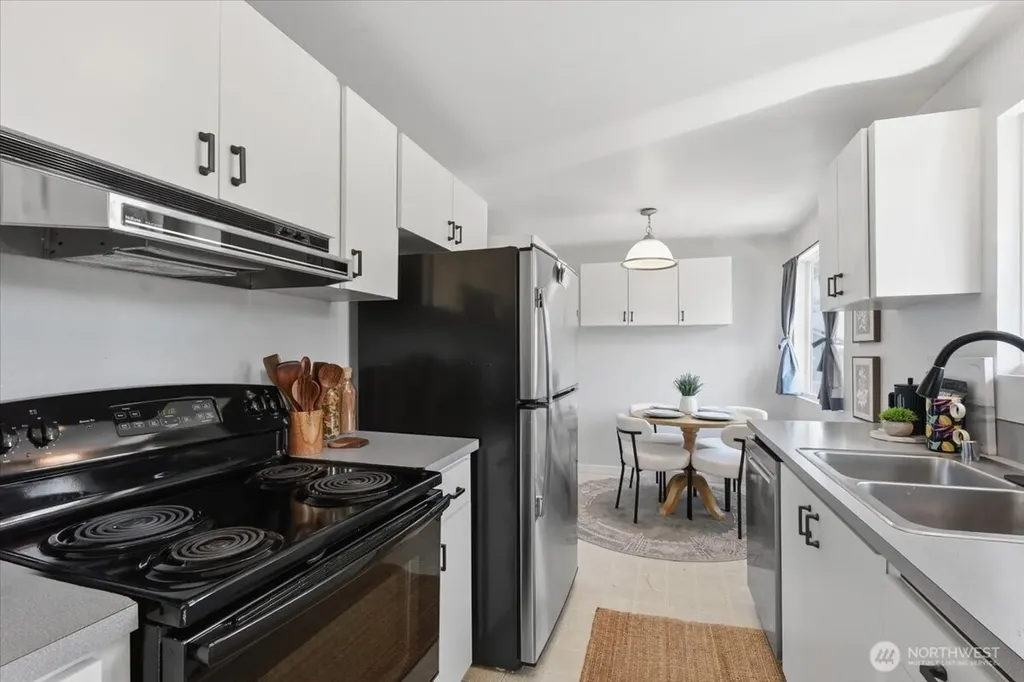 10236 11th Avenue SW Seattle WA 98146