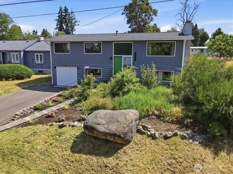 10236 11th Avenue SW Seattle WA 98146