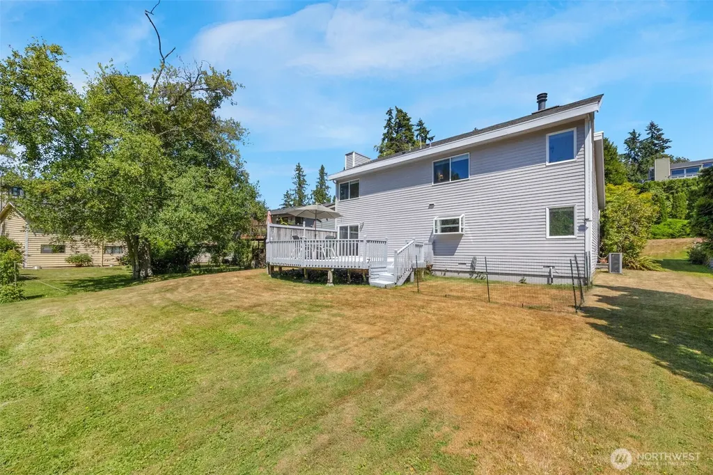 10128 63rd Place W Mukilteo WA 98275