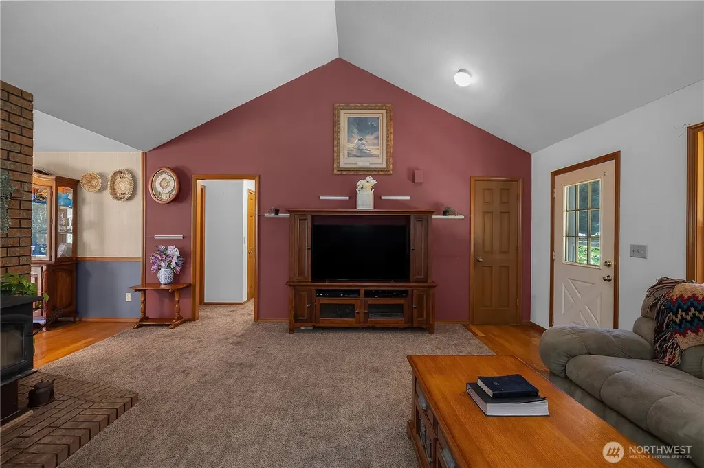 18121 Mi Lane SW Rochester WA 98579