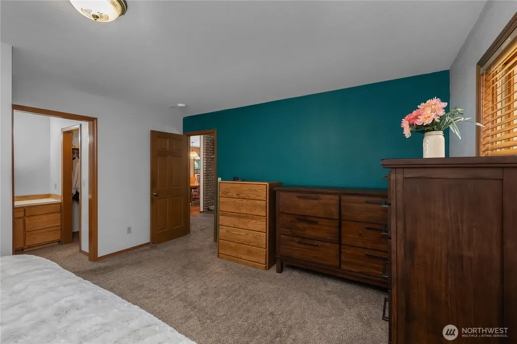 18121 Mi Lane SW Rochester WA 98579