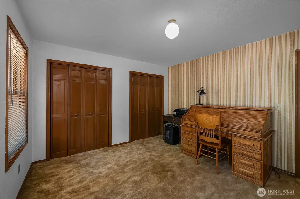 18121 Mi Lane SW Rochester WA 98579