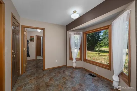 18121 Mi Lane SW Rochester WA 98579