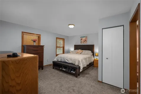 18121 Mi Lane SW Rochester WA 98579