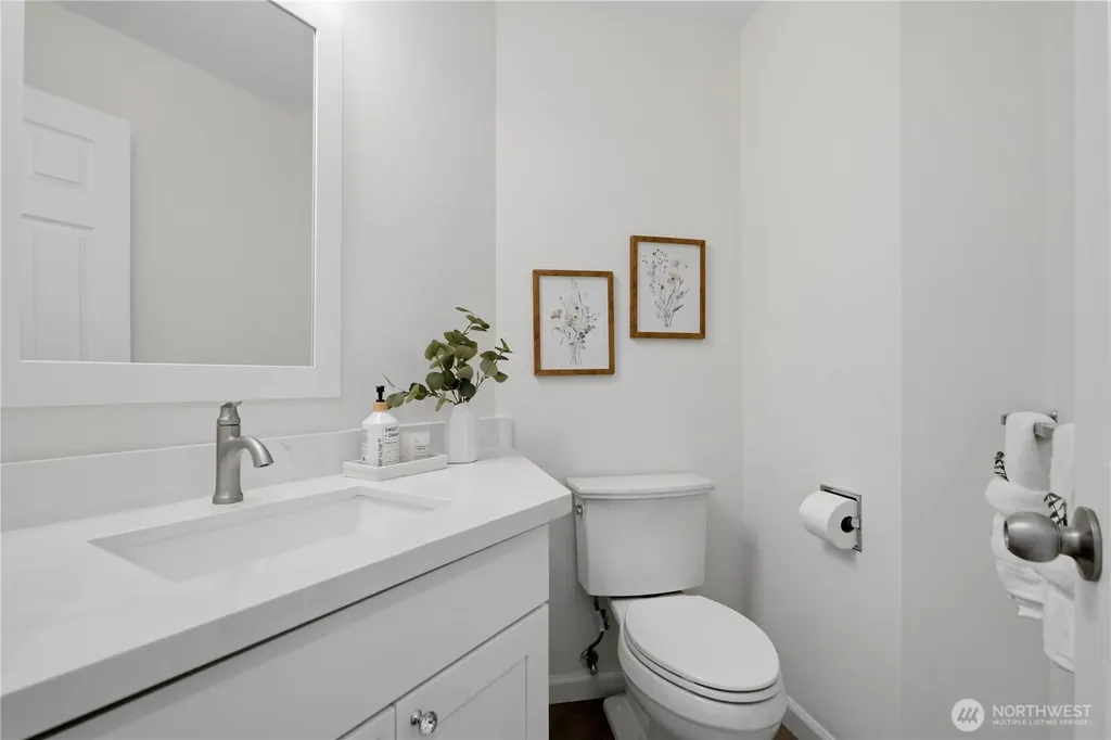 25723 SE 40th Street Sammamish WA 98029