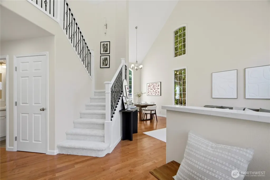25723 SE 40th Street Sammamish WA 98029