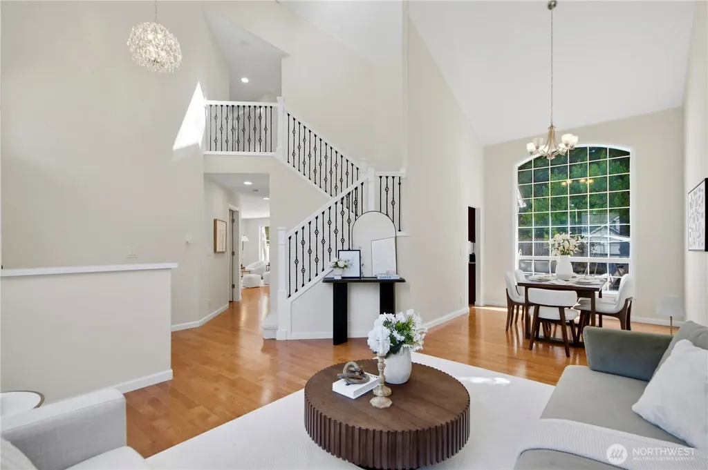 25723 SE 40th Street Sammamish WA 98029