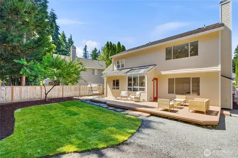 25723 SE 40th Street Sammamish WA 98029