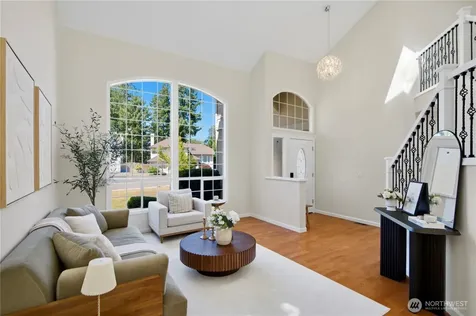 25723 SE 40th Street Sammamish WA 98029