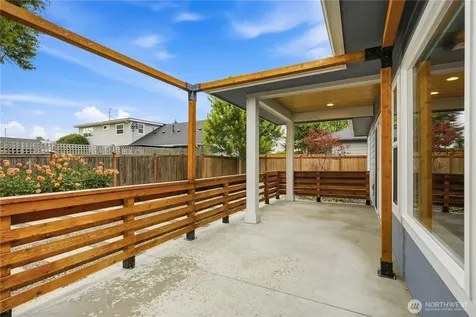 1721 Hillcrest Parkway Mount Vernon WA 98274
