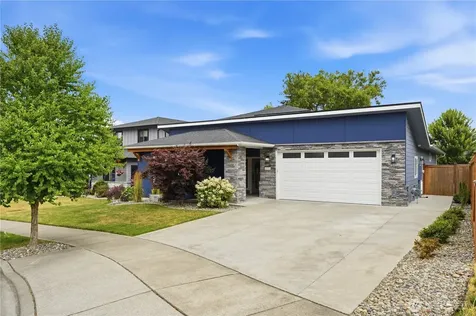 1721 Hillcrest Parkway Mount Vernon WA 98274