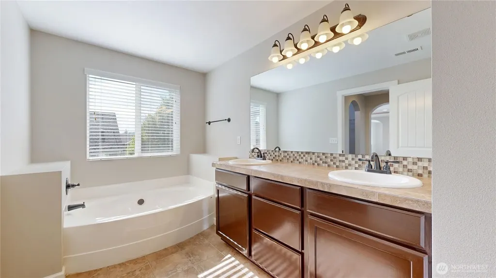 531 Beechwood Court SW Olympia WA 98502