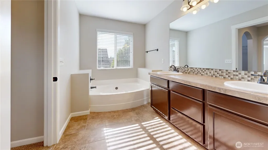 531 Beechwood Court SW Olympia WA 98502